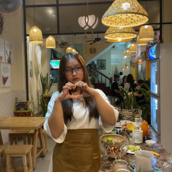 hinh anh dong phuc nhan vien nha toi vegan