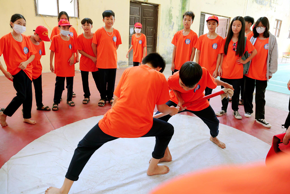 dong phuc hoc sinh truong thcs tam hiep
