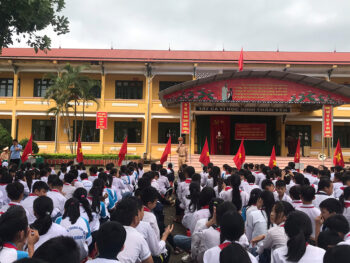 dong phuc hoc sinh truong thcs tan khanh