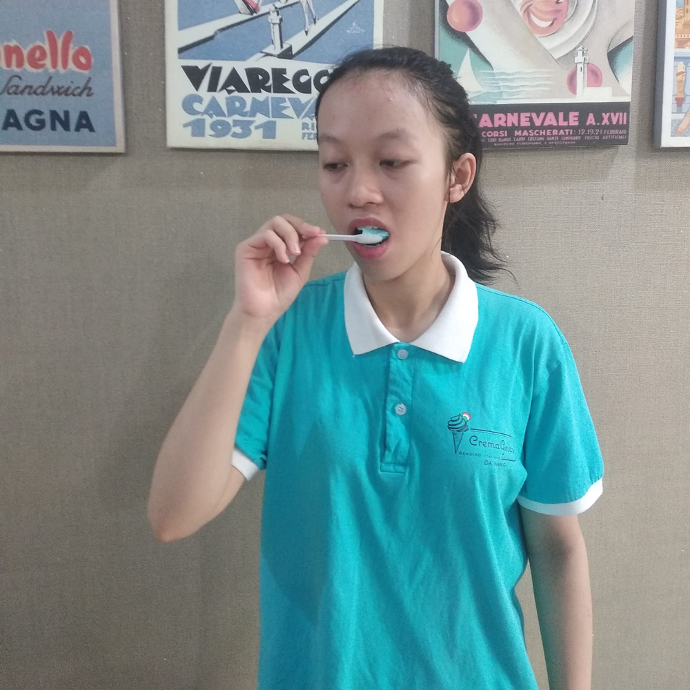 hinh anh dong phuc nhan vien crema gelato