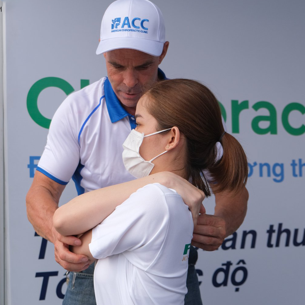 hinh anh mu luoi trai phong kham acc american chiropractic clinic