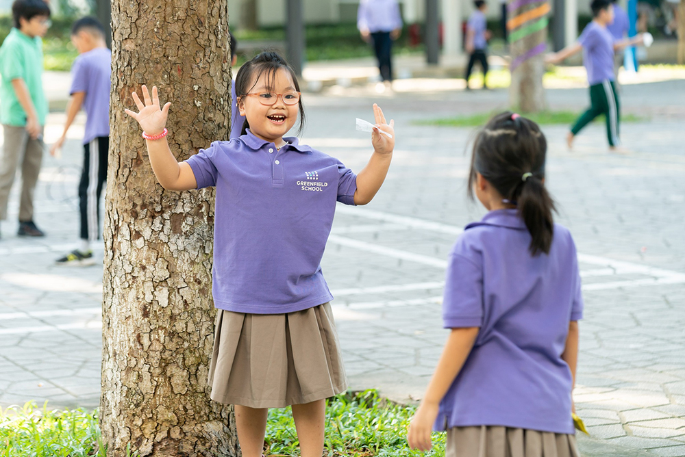 dong phuc hoc sinh greenfield school - conifer mega campus