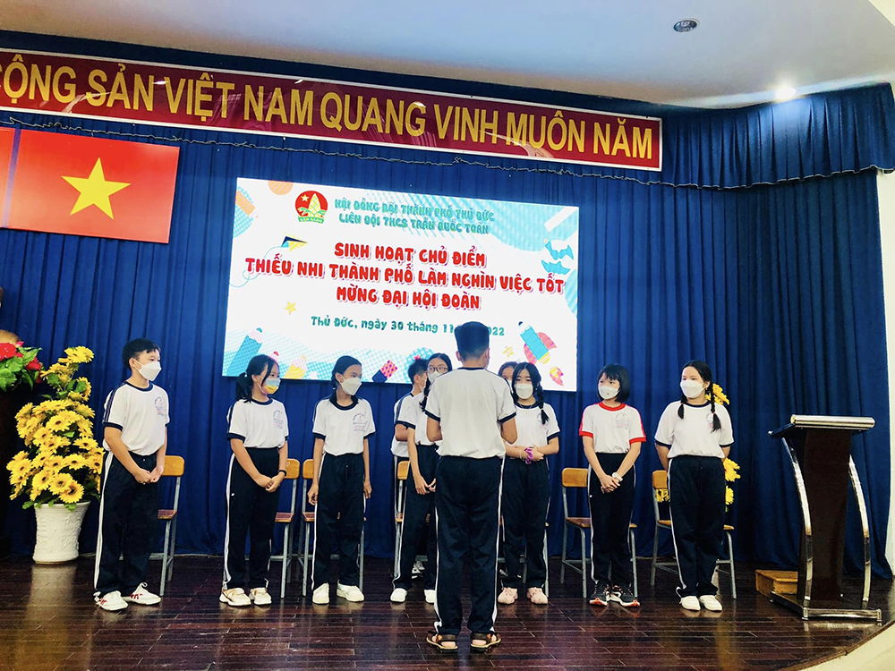 dong phuc truong thcs tran quoc toan