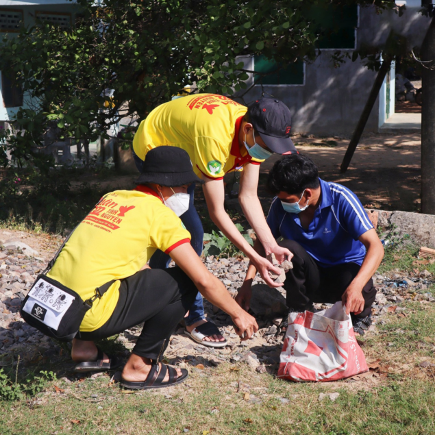 hinh anh dong phuc sinh vien chien dich xuan tinh nguyen 2022 lch khoa dien dien tu khoa cnhh&tp dh su pham ky thuat tp hcm