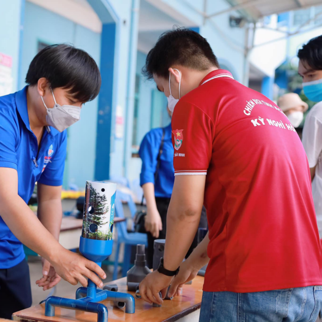 hinh anh dong phuc tinh nguyen vien cdtn ky nghi hong 2022 bia sai gon