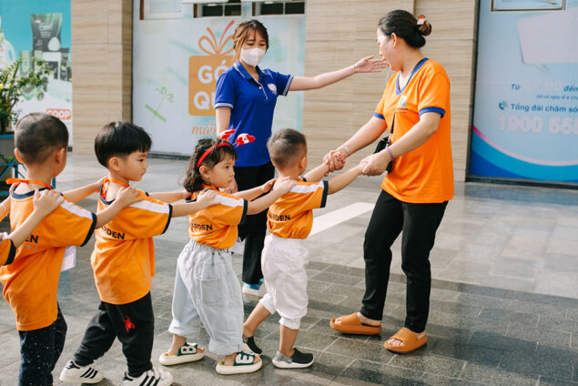 dong phuc giao vien he thong truong mam non sungarden montessori