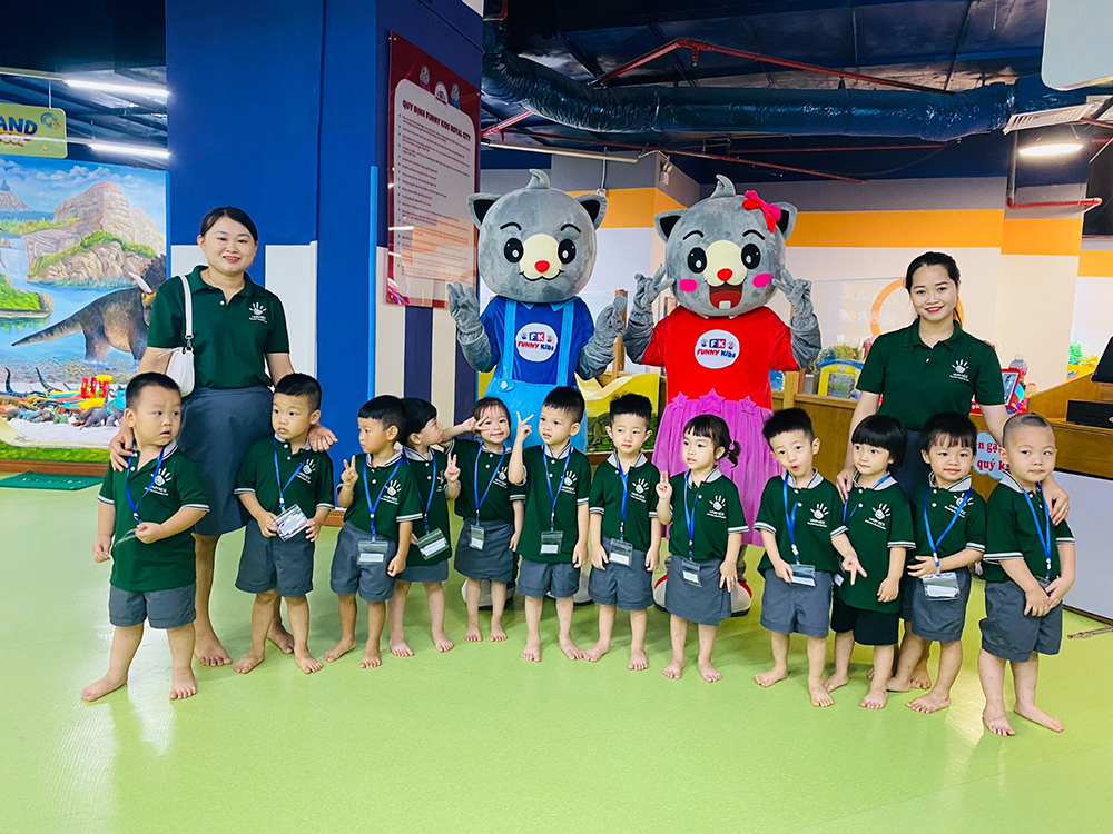dong phuc he thong mam non happy kids