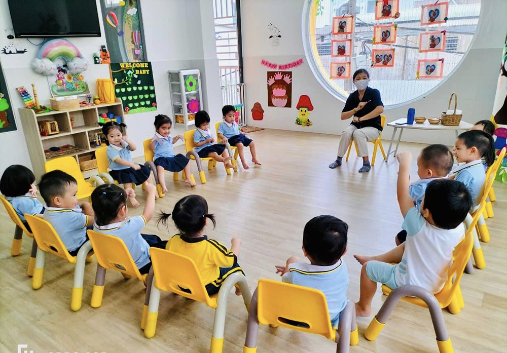dong phuc the duc hoc sinh truong mam non novakids