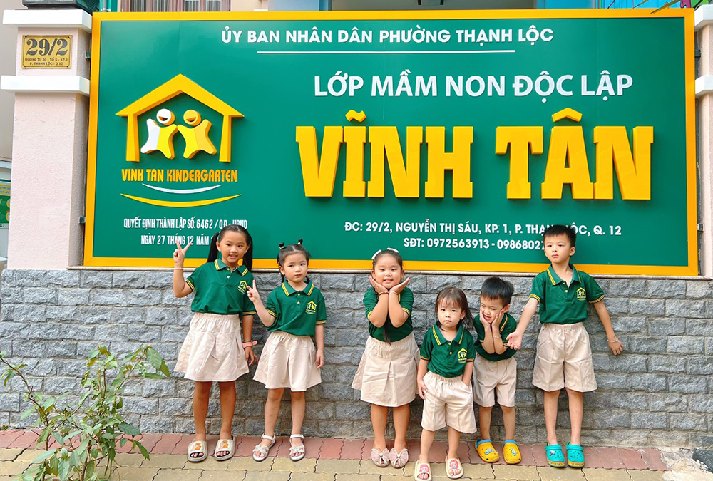dong phuc truong mam non vinh tan