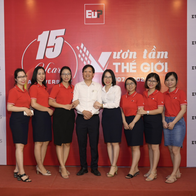 hinh anh dong phuc european plastic company