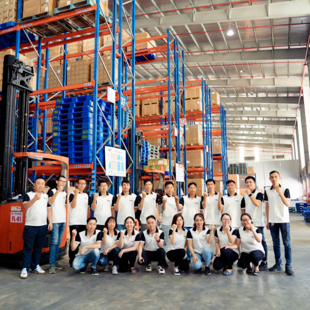 hinh anh dong phuc kmg khai minh global