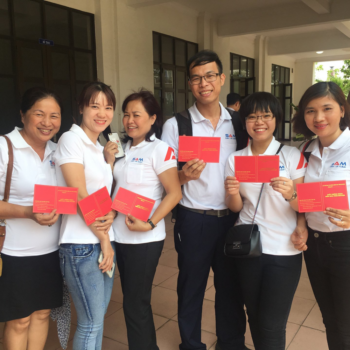 hinh anh dong phuc nhan vien sam day va cap