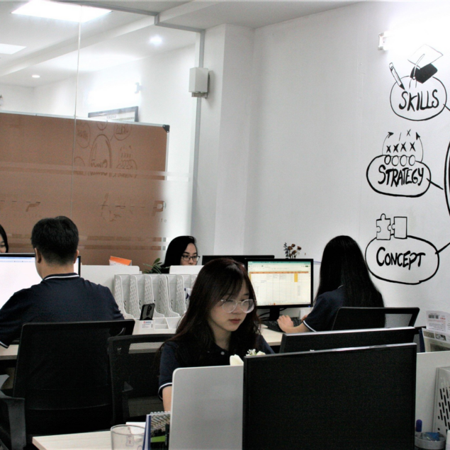 hinh anh dong phuc nhan vien tlp packaging for ecolife