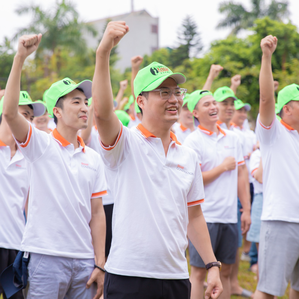hinh anh dong phuc smart construction group