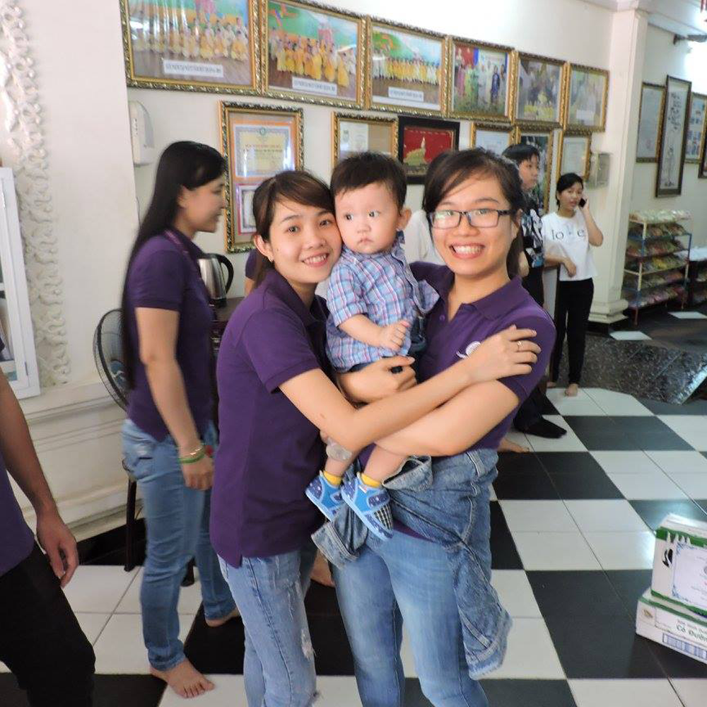 hinh anh dong phuc quanterm logistics vietnam