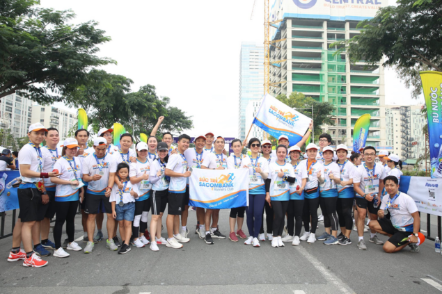 hinh anh co sacombank runners club