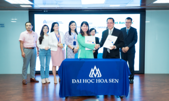 hinh anh khan trai ban dai hoc hoa sen