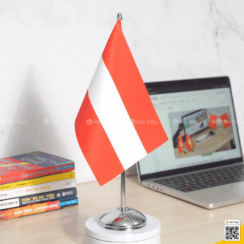 co ao de ban de don inox bac