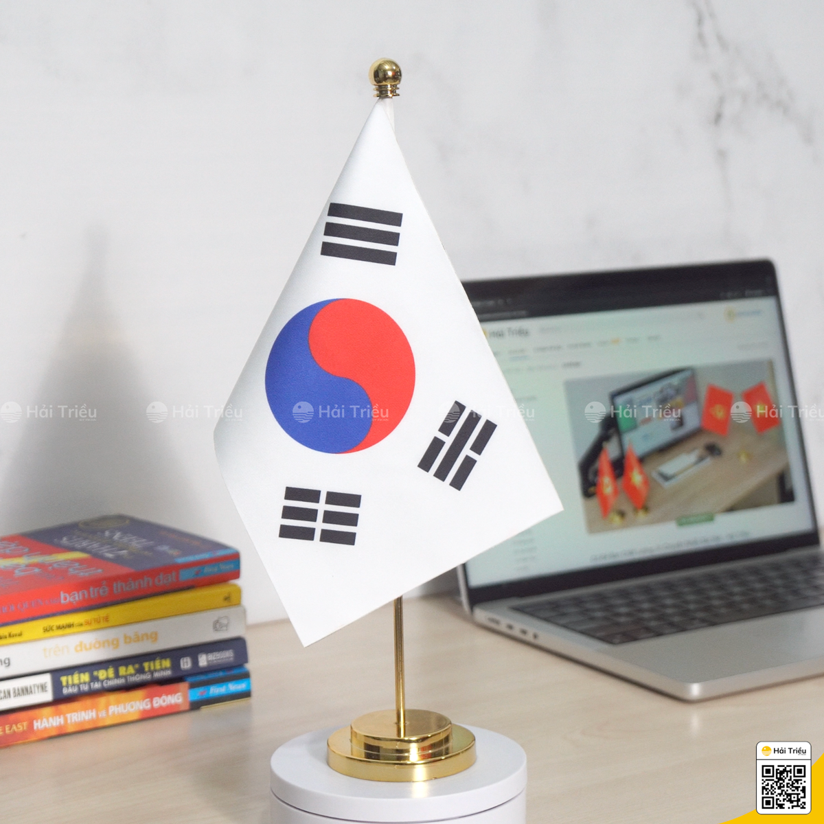 co han quoc de ban de don inox ma vang