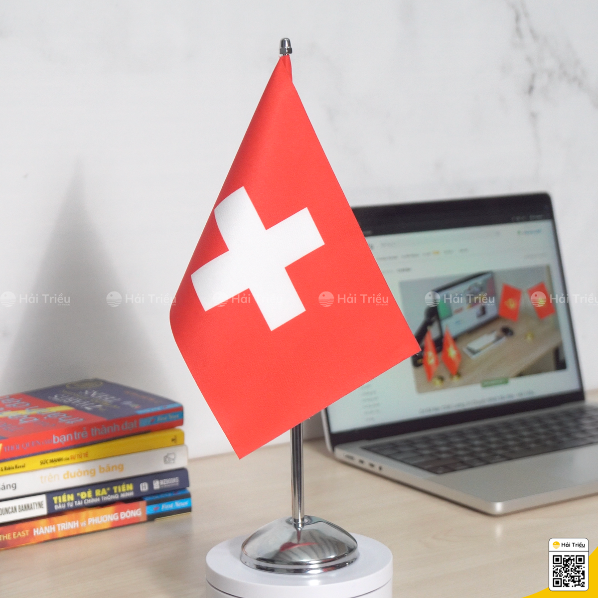 co thuy si de ban de don inox bac