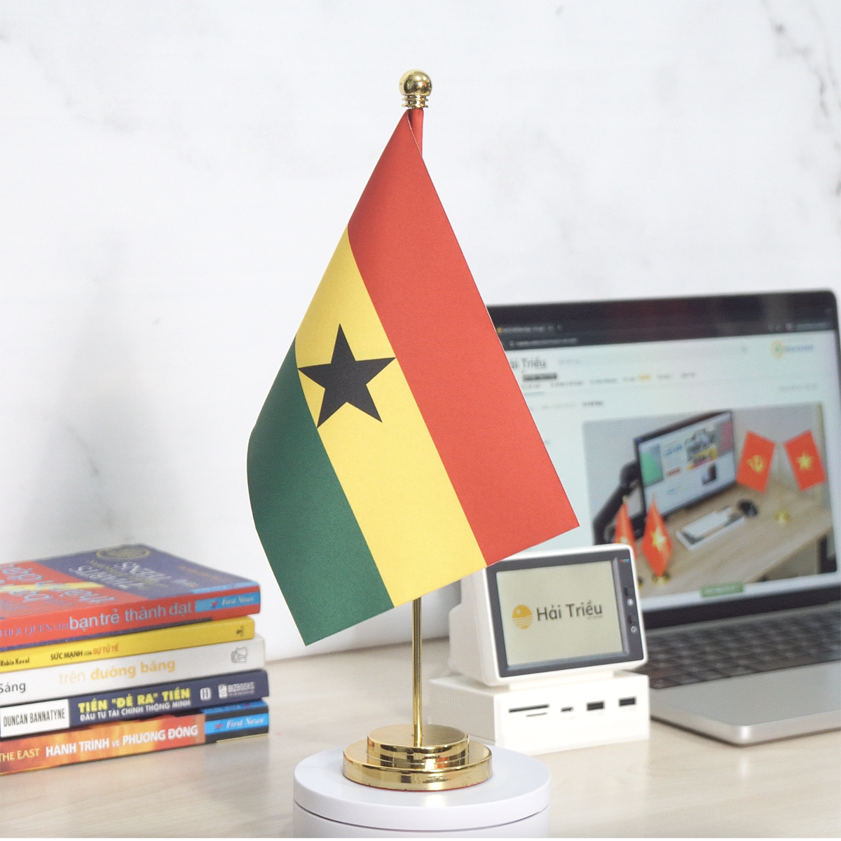 co ghana de ban de don inox ma vang