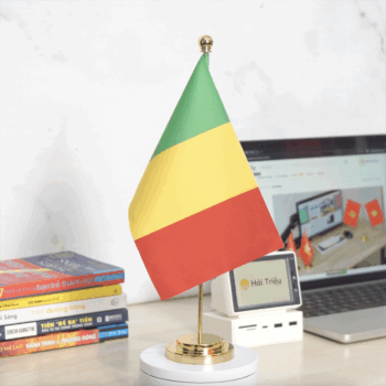 co mali de ban de don inox ma vang